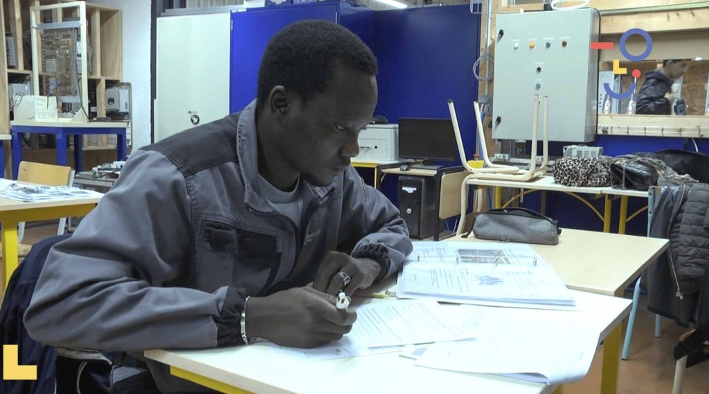 La scolarisation des jeunes migrants, un bel exemple de l’école pour tous